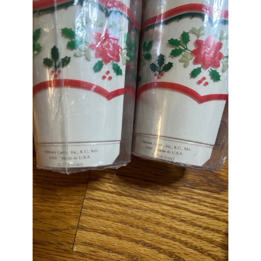 Vtg 80s Hallmark Christmas Poinsettia Plastic Glasses 10oz 2 Packs of 8 Total 16 - Picture 3 of 3